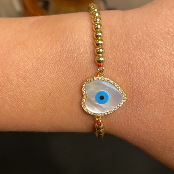 Evil eye bracelet with red string, heart - Picture 3 of 7